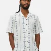 Camisa De Manga Corta Arrugada Con Diseño Geométrico