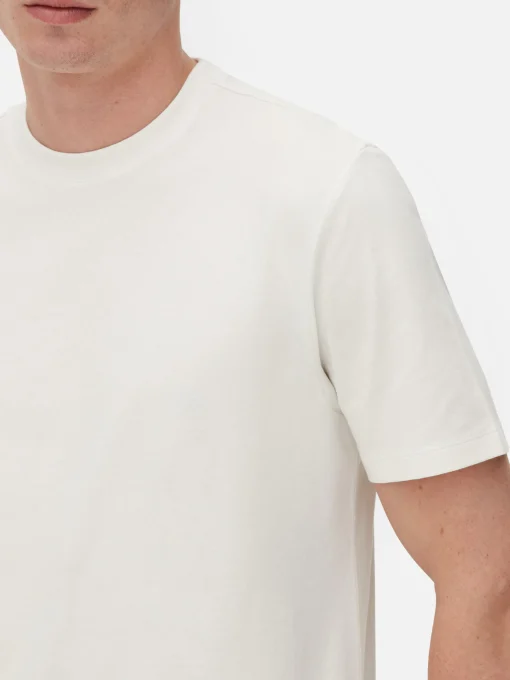 Camiseta De Manga Corta Y Corte Entallado