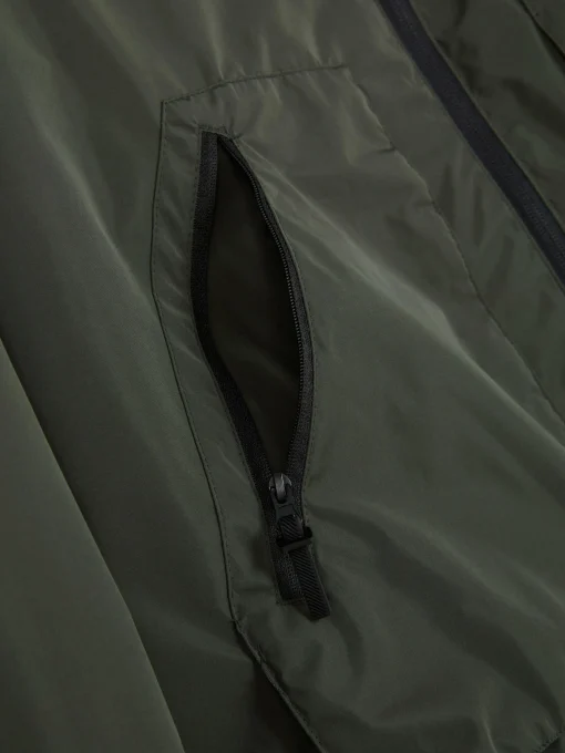 Chaqueta Cortavientos Con Capucha
