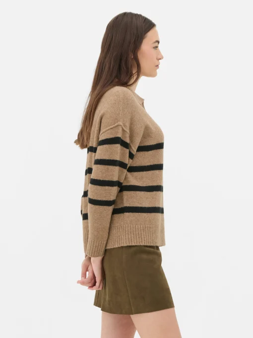 Jersey De Rayas Con Cuello Tipo Polo