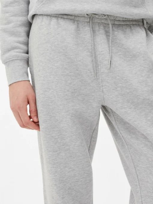 Joggers Con Bajos Ajustados