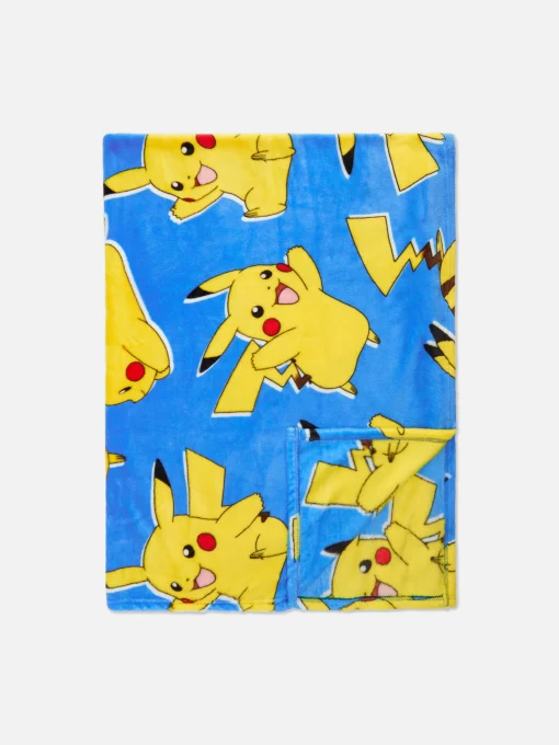 Manta Con Capucha De Pikachu De Pokémon
