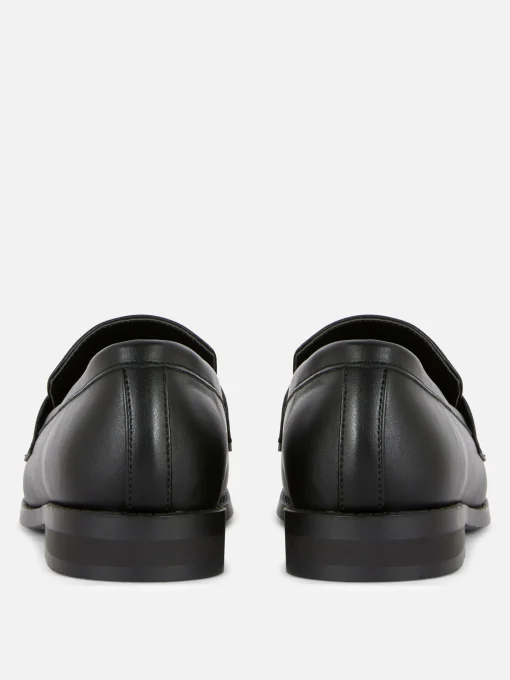 Mocasines Con Flecos Y Hebilla