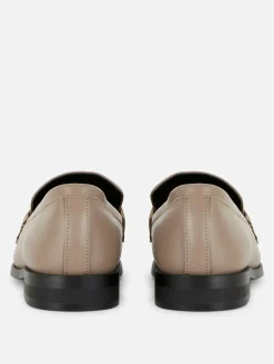 Mocasines Con Flecos Y Hebilla