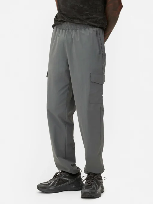 Pantalón Cargo Con Bajos Ajustables