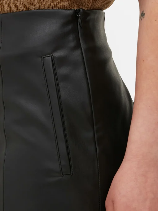 Pantalones Cortos De Piel Sintética