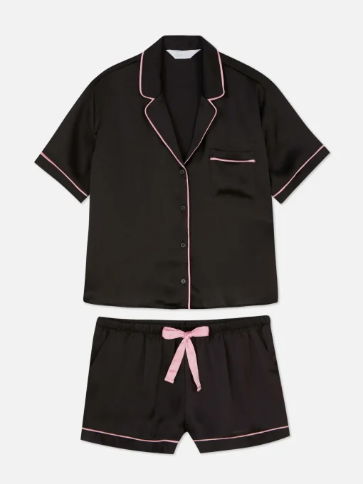 Pijama Con Camisa Y Pantalón Corto De Satén