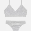 Set De Braguitas Y Bralette Triangular Sin Costuras